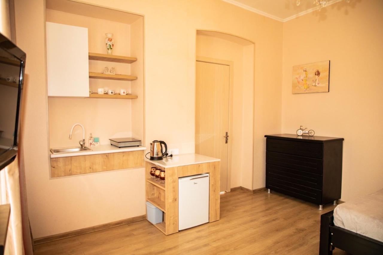 Natali Hotell Tbilisi Exteriör bild